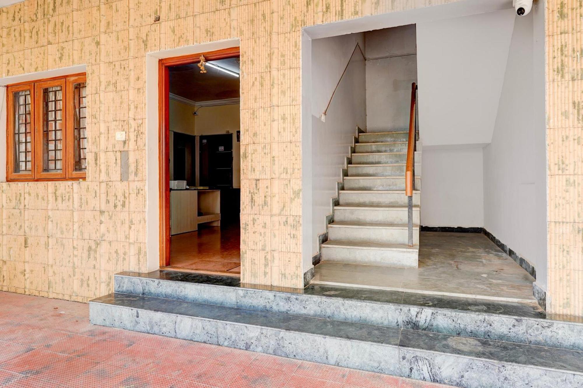 Hotel O Nest Inn Chennai Exterior foto